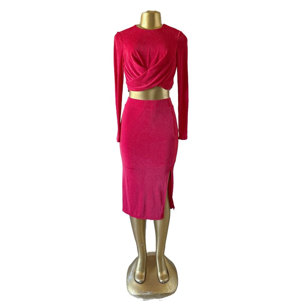 SINCERELY JULES Womens Size Small Red Slinky 2 Piece Skirt Long Sleeve Shirt Set